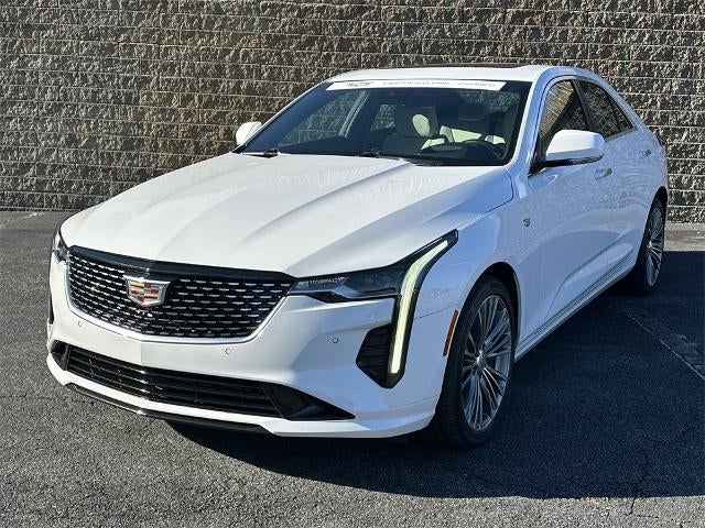 2022 Cadillac CT4 Premium Luxury