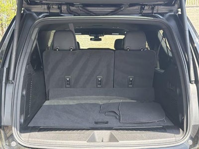 2022 Chevrolet Suburban LT