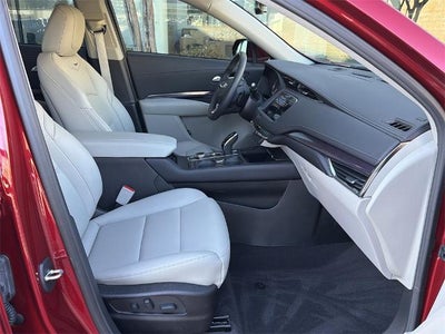 2023 Cadillac XT4 Luxury