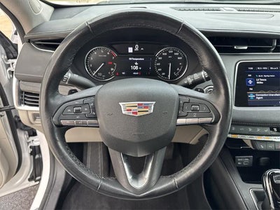 2023 Cadillac XT4 Premium Luxury