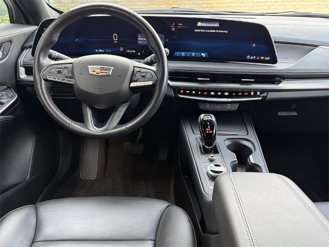 2025 Cadillac XT4 Premium Luxury