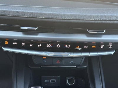 2025 Cadillac XT4 Premium Luxury