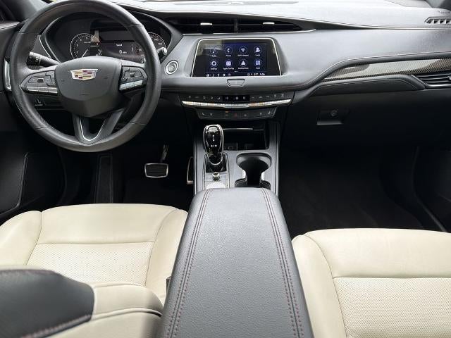 2023 Cadillac XT4 Sport