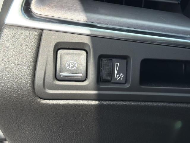 2017 Cadillac XT5 Luxury FWD
