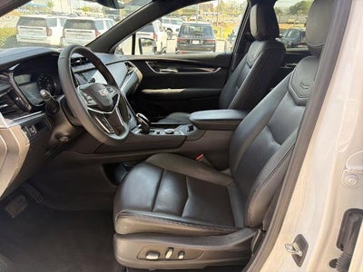 2022 Cadillac XT5 Premium Luxury