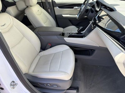 2023 Cadillac XT6 Premium Luxury