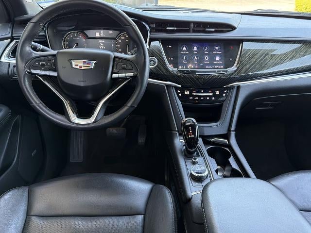 2022 Cadillac XT6 Premium Luxury
