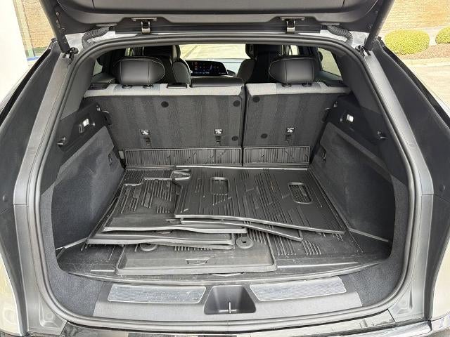 2024 Cadillac LYRIQ Tech