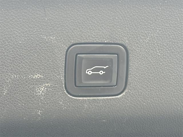 2022 Cadillac Escalade ESV Premium Luxury