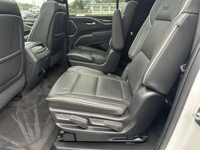2022 Cadillac Escalade ESV Premium Luxury