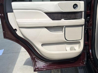 2018 Lincoln Navigator Select
