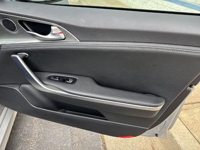 2022 Kia Stinger GT1