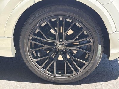2024 Audi SQ8 Premium Plus