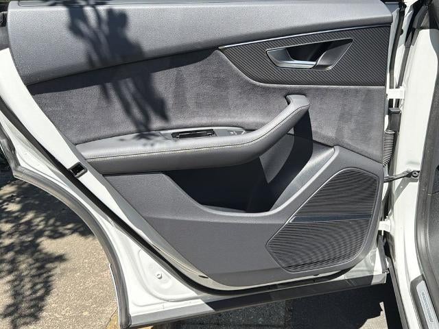 2024 Audi SQ8 Premium Plus