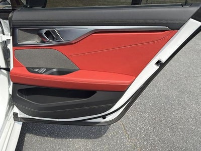 2022 BMW 8 Series 840i