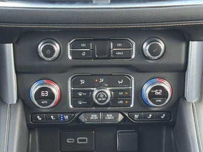 2023 GMC Yukon XL SLT