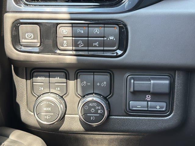 2025 GMC Yukon AT4 Ultimate