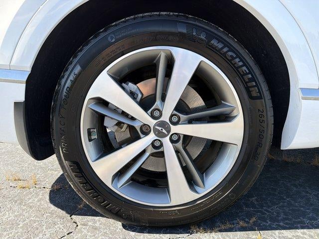 2023 Genesis GV80 Base