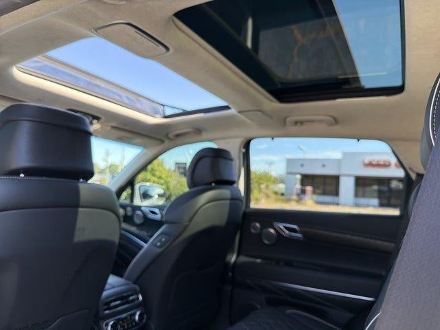 2023 Genesis GV80 Base