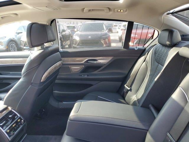 2020 BMW 7 Series 740i