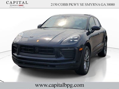 2023 Porsche Macan Base