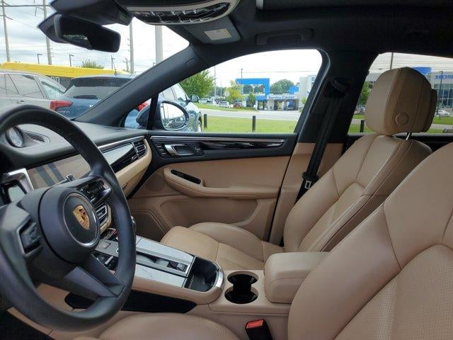 2023 Porsche Macan Base