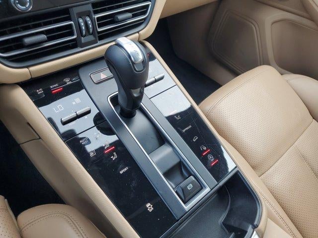 2023 Porsche Macan Base