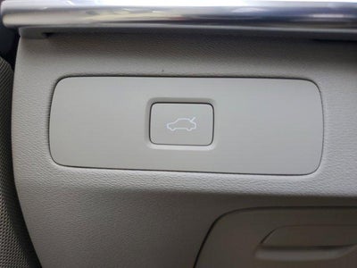 2024 Volvo XC90 Core Bright Theme